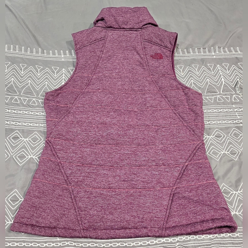 The North Face Women's Pseudio Quilted Puffer Vest Size Large - Picture 7 of 7